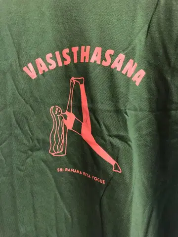 SRI RAMANA RITA YOGUE 셔츠