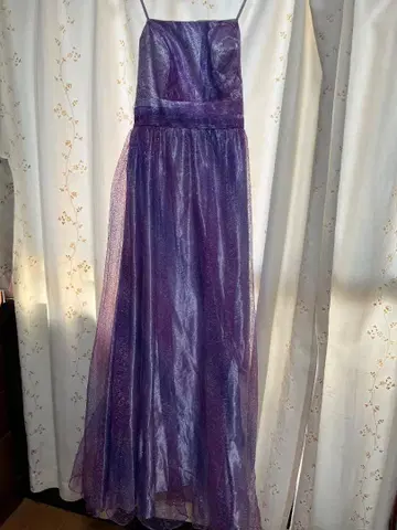 보라색 시어 소재 롱 드레스