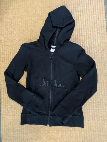 adidas 블랙 풀 집업 후드티