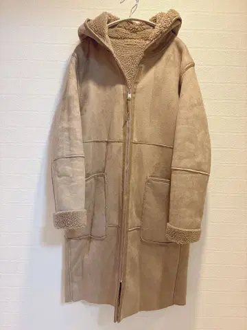 zara 페이크 무스탕 리버서블 코트