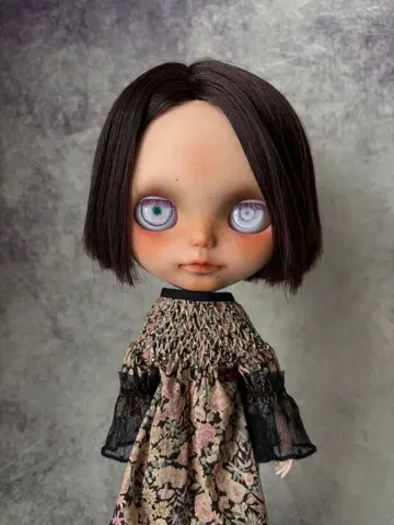 커스텀 브라이스 작가님 본체만