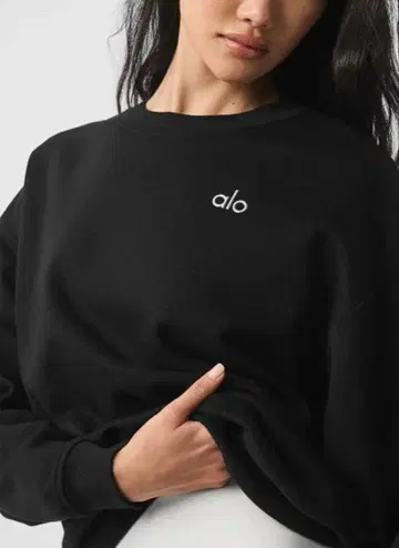 alo 블랙 크루넥 맨투맨 여성용 S 사이즈