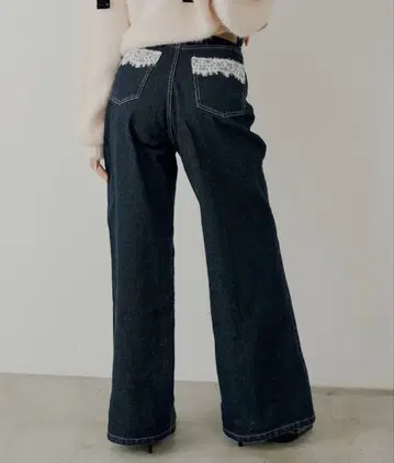 Chico 포켓 레이스 와이드 데님 네이비