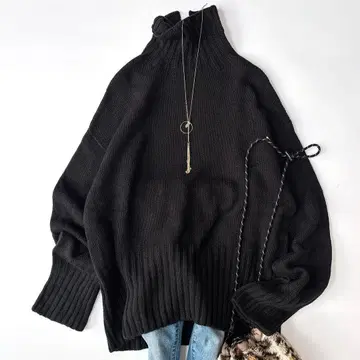 새상품급 슬로브 이에나 파인 울 뉴앙스 터틀 풀오버 블랙