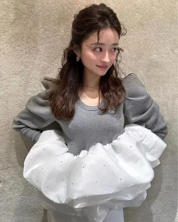 Bibiy. AMELIE PEPURAMU KNIT GLAY