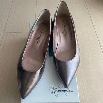 긴자 카네마츠 펌프스 플랫