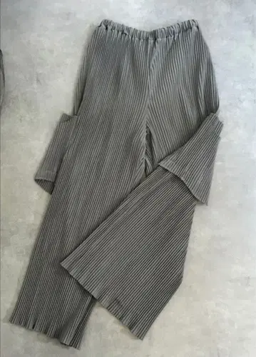 kotohayokozawa 플리츠 팬츠