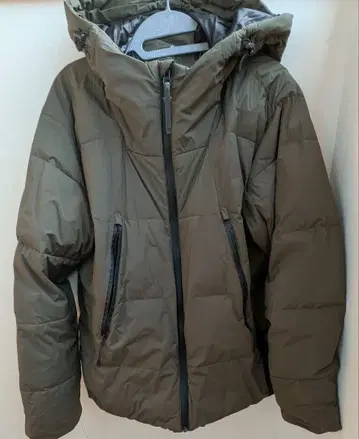 워크맨/WORKMAN 리페어 테크 워셔블 퓨전 다운 후디