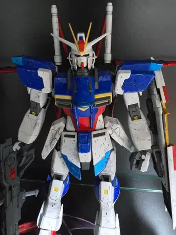 MG 포스 임펄스 건담 페인팅 데미지 가공품