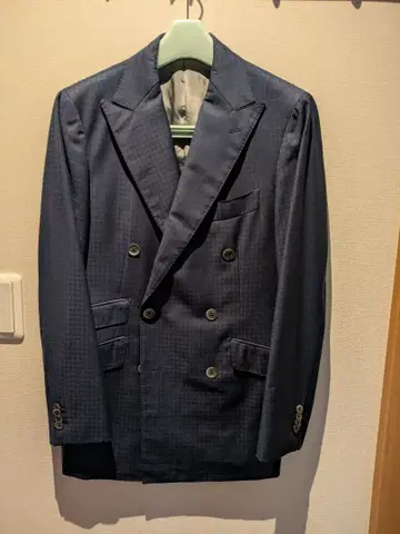 유니버설 랭귀지 더블 자켓