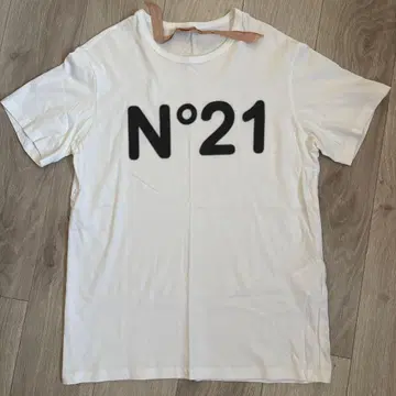 누메로 T셔츠 38사이즈