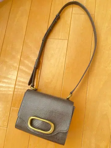 컨디션 최상 OFF&LOADSTONE 미니 숄더백 그레이