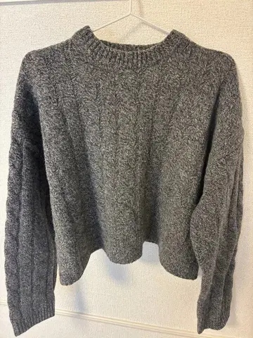 새상품급 Mila Owen 케이블 짜임 스웨터 그레이