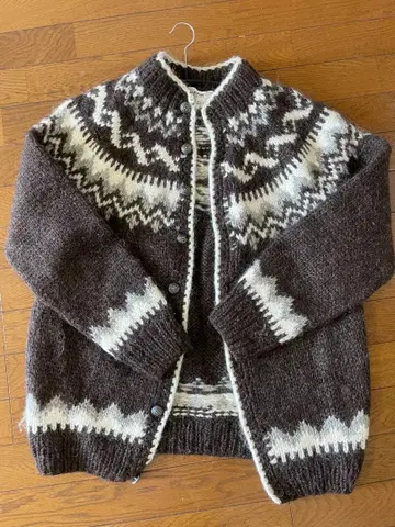 구제 의류 카우친 스웨터 다이칸야마 CARBOOTS