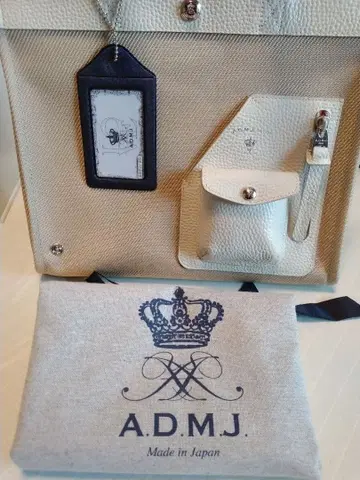 A.D.M.J. 나일론&소가죽 콤비네이션 포켓 악센트 토트백