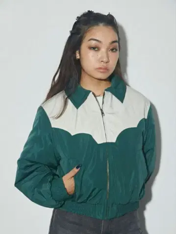 LAGUAGEM 숏 기장 아우터 블루종 그린