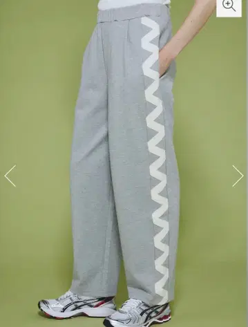 HeRIN.CYE 사이드 라인 컷 팬츠