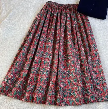 리버티 윌트셔 롱 스커트 카구레 퐁데샤롱 테치치 좋아하시는 분께