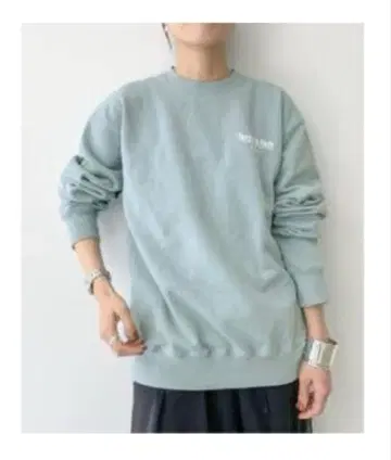 Sporty & Rich 맨투맨 라이트 블루