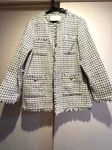 새상품급 Andemiu 트위드 노카라 롱 자켓 Free size