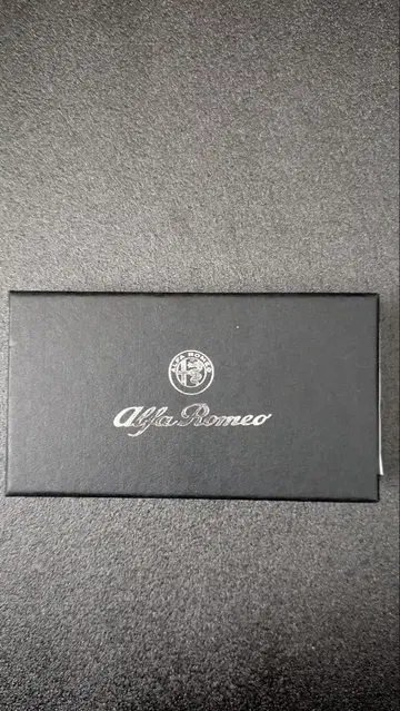 알파로메오 가죽 키링