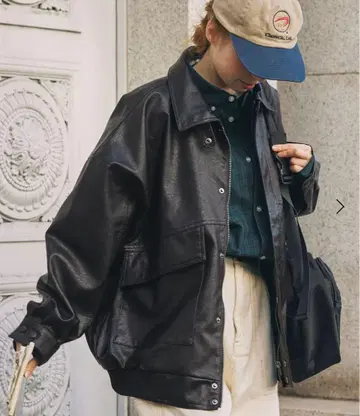 모노마트 블랙 가죽 오버사이즈 자켓