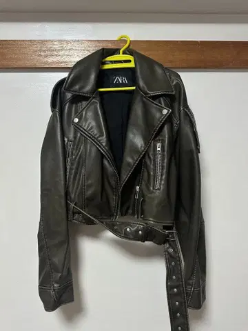 ZARA 가죽 라이더 자켓