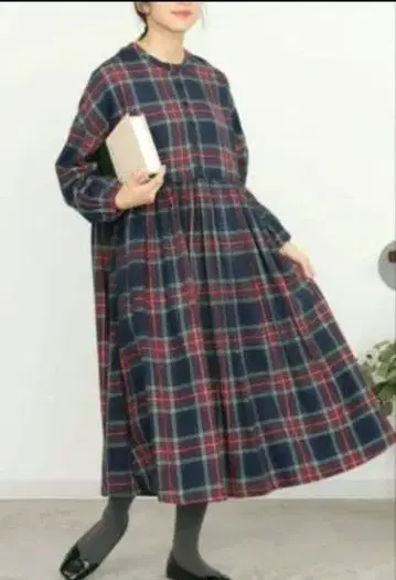 새상품 타탄 체크 원피스 네이비