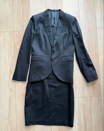 새상품급 MAJI MAJI 블랙 여성용 수트