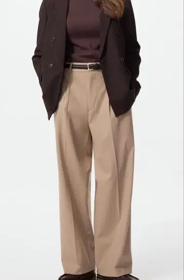 새상품 유니클로 턱 와이드 팬츠 베이지 XS 표준 길이