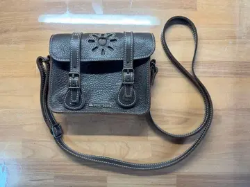 닥터 마틴 7인치 새첼 백