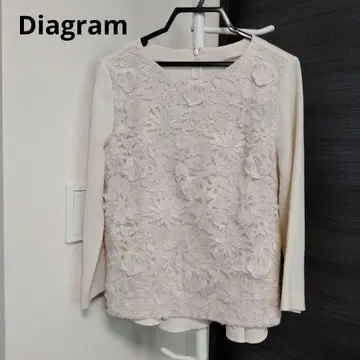 Diagram 아이보리 레이스 입체 자수 긴팔 티셔츠