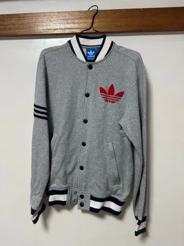 adidas 아우터 후루카와 유카 착용