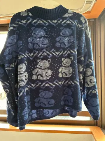 빈티지 곰 무늬 네이비 니트 스웨터 긴팔