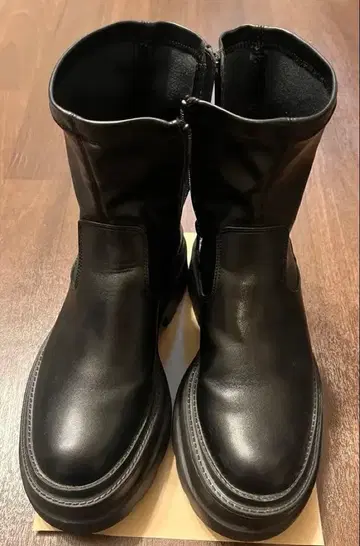 가죽 숏부츠 통굽 부츠 LOWRYSFARM 로리즈팜 M