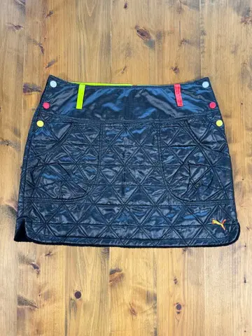 PUMA 블랙 퀼팅 스커트