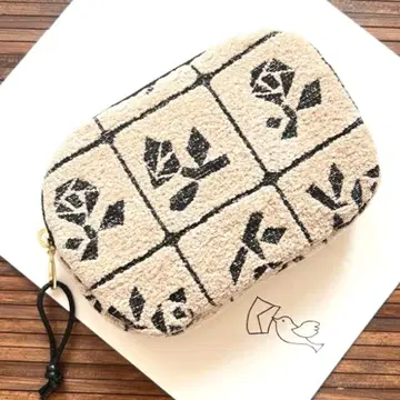 미나 페르호넨 코롱또 얇은 타입 파우치 Lulu small3