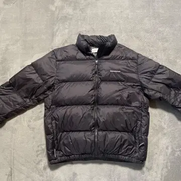 [ 인기 ] thisisneverthat 네버댓 다운 자켓