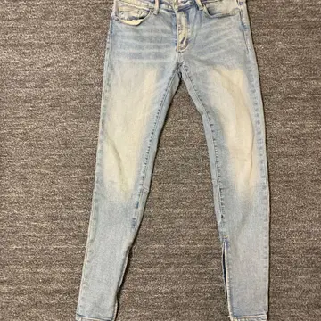 라이트 블루 스키니 데님