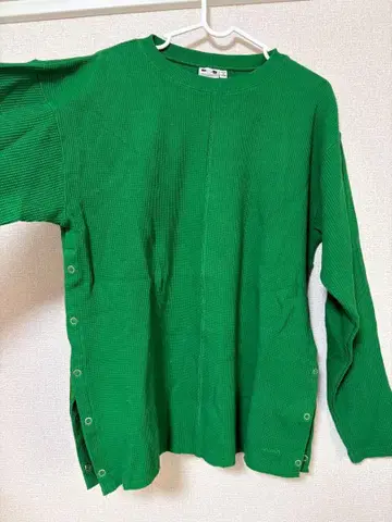 그린 리브 니트 긴팔 사이드 버튼 포함