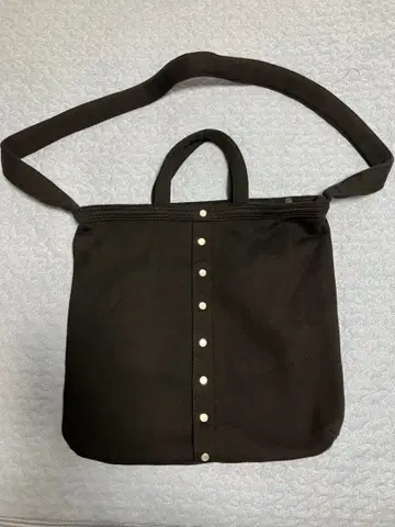 아네스베 임프레션 맨투맨 소재 파우치 포함 사선 크로스백 새상품급