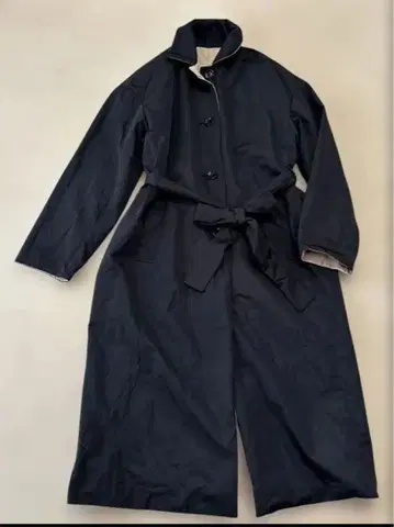 DoCLASSE 두클라쎄 리버서블 코트 매지컬 써모 블랙 L