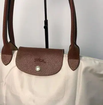 베이지 나일론 가죽 토트백