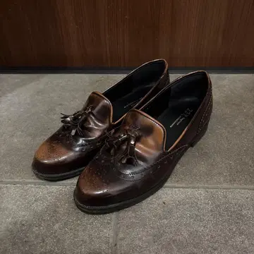 23구 브라운 태슬 로퍼