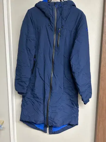 언더 아머 네이비 롱 코트