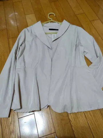 베이지 테일러드 자켓 사이즈 F