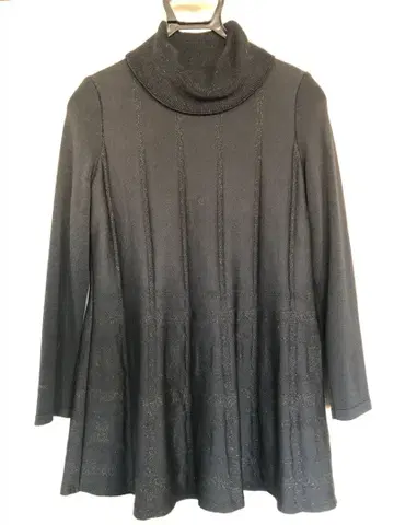 캐러밴caravan 라메 니트