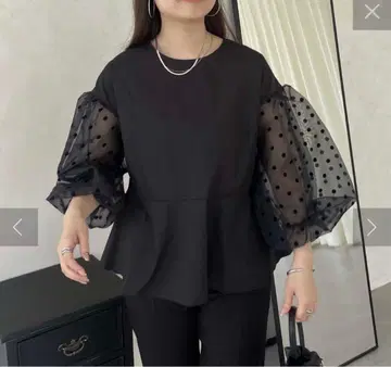 프로즈 베일 시어 도트 볼륨 슬리브 페플럼 블라우스 화이트