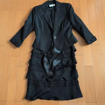 블랙 자켓과 드레스 세트 콩 프레스 9호