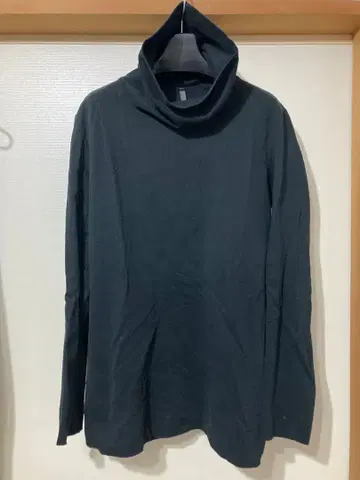 KAZUYUKI KUMAGAI 쿨맥스 모크로드 스웨이드 터틀넥